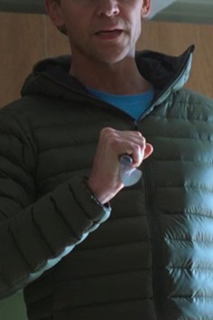 The Night Manager S02 Tom Hiddleston Puffer Jacket